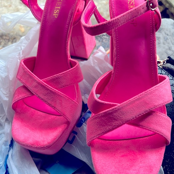 WSKEISP wedges hot pink color, size 12 - Picture 1 of 6